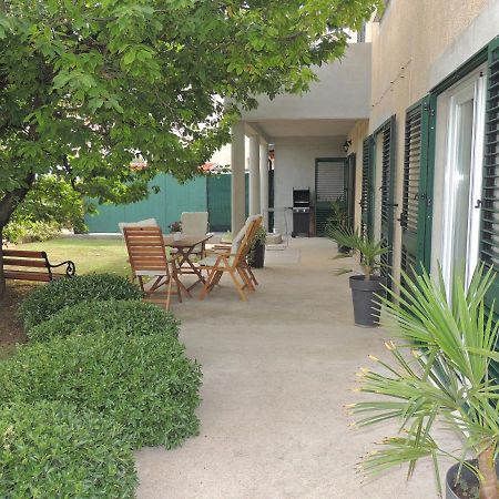 Apartment Ferara Бетина Екстериор снимка
